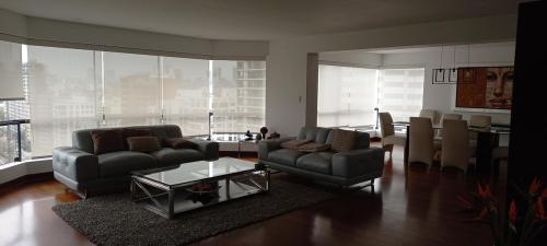 Oportunidad única Departamento ubicado en San Isidro