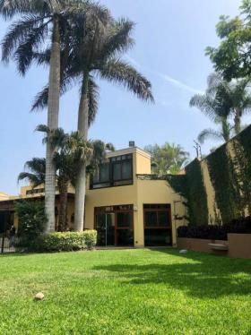 Casa en Venta ubicado en La Molina a $1,580,000