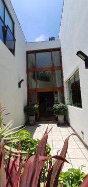 Casa en Alquiler de 3 dormitorios ubicado en Santiago De Surco