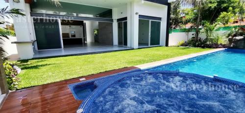 Casa en Venta ubicado en La Molina a $2,110,000