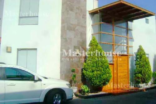 Casa en Venta ubicado en La Molina a $549,000