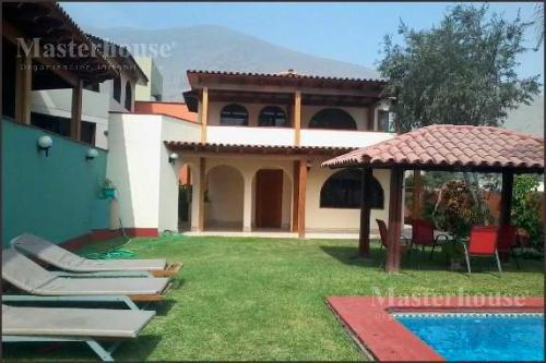 Casa en Venta ubicado en La Molina a $2,199,000