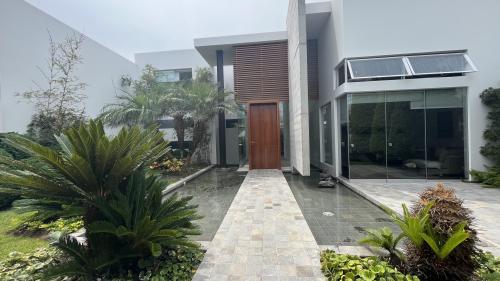 Casa en Venta de 4 dormitorios ubicado en Chorrillos