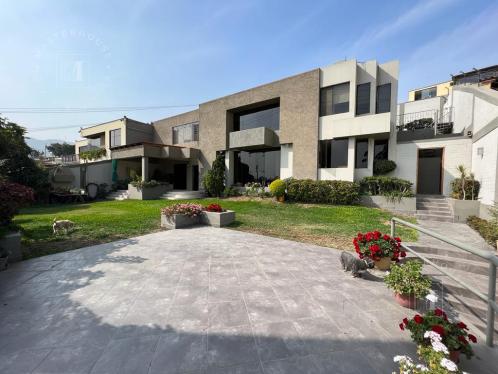 Casa en Venta ubicado en La Molina a $770,000
