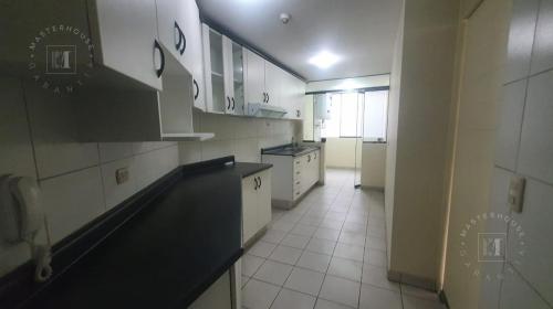 Departamento de 3 dormitorios y 3 baños ubicado en Santiago De Surco