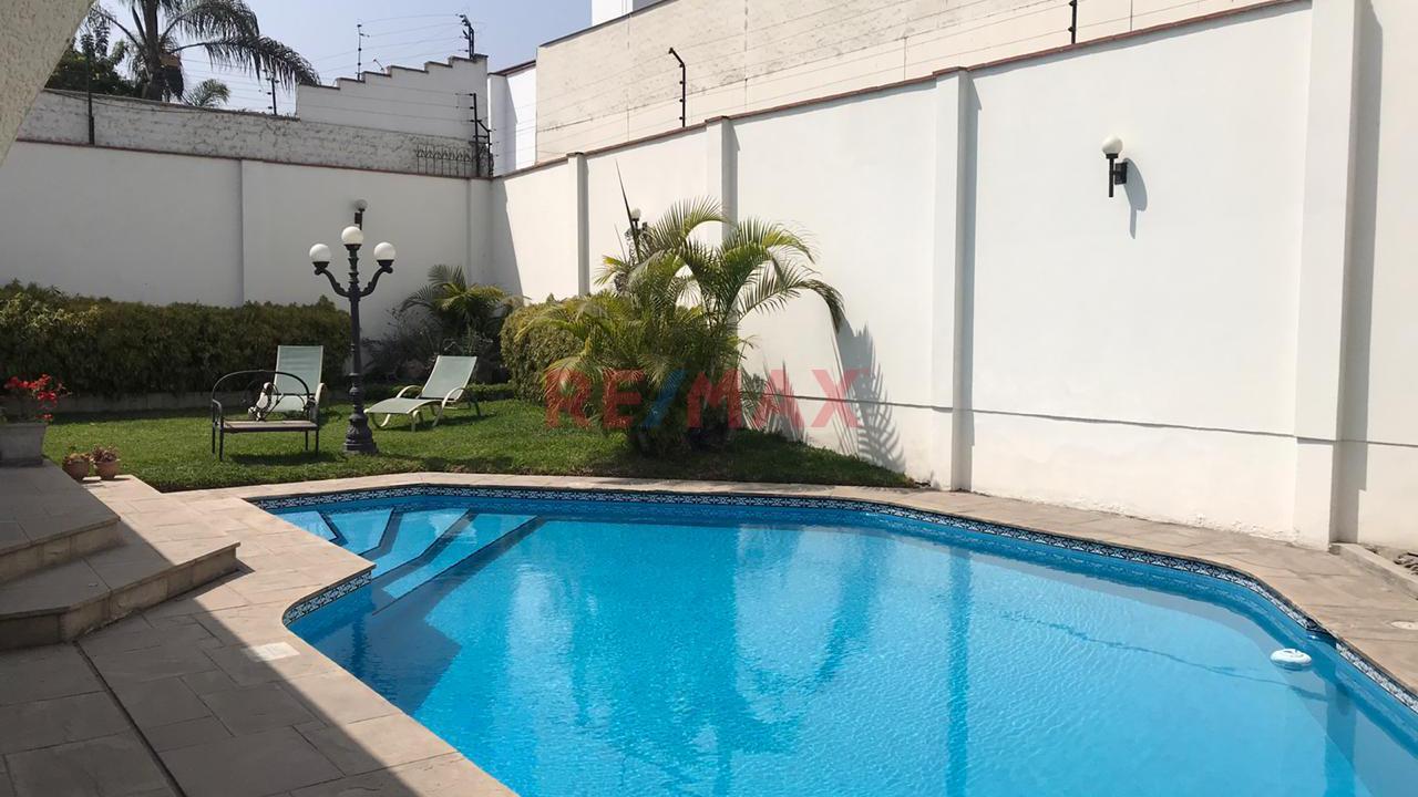 Casa en Venta ubicado en La Molina a $850,000