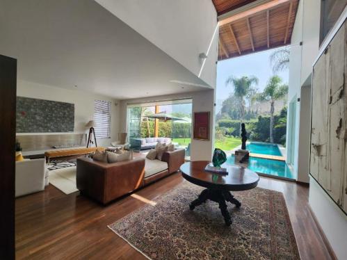 Casa en Venta ubicado en La Molina a $1,450,000
