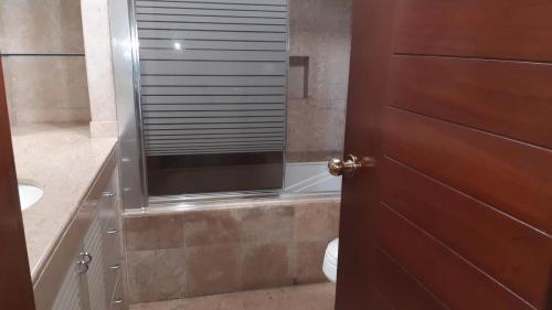 Casa de 4 dormitorios y 4 baños ubicado en Santiago De Surco