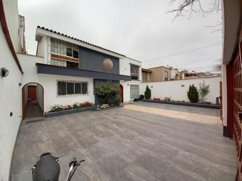 Casa en Venta ubicado en Santiago De Surco a $398,000