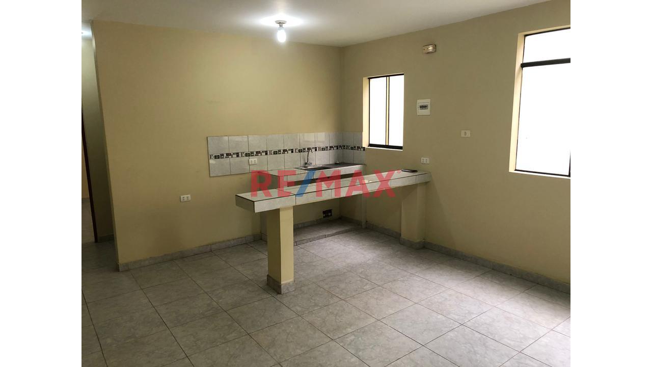 Departamento en Alquiler ubicado en Breña a $265
