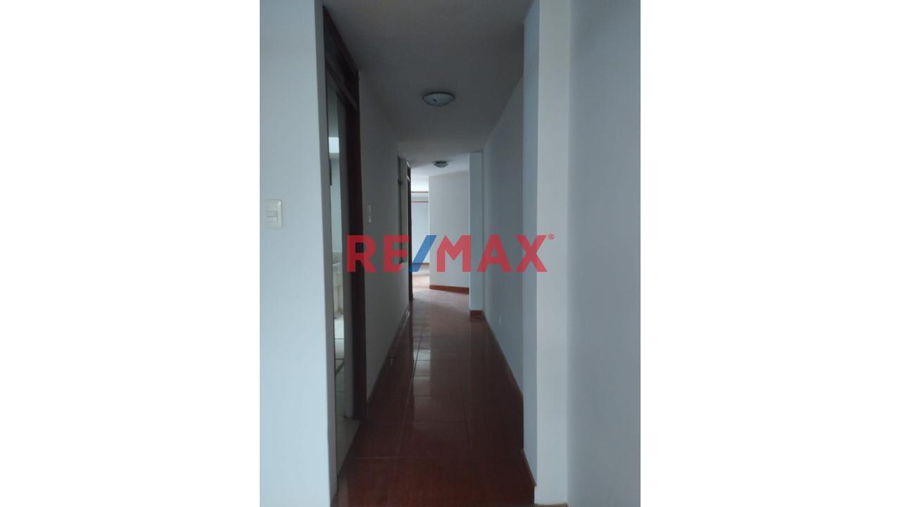 Departamento en Venta ubicado en Los Olivos a $69,000