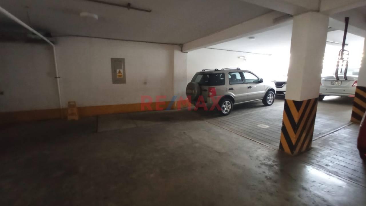 Departamento en Venta ubicado en Av. Del Rio Departamento en Venta ubicado en Av. Del Rio