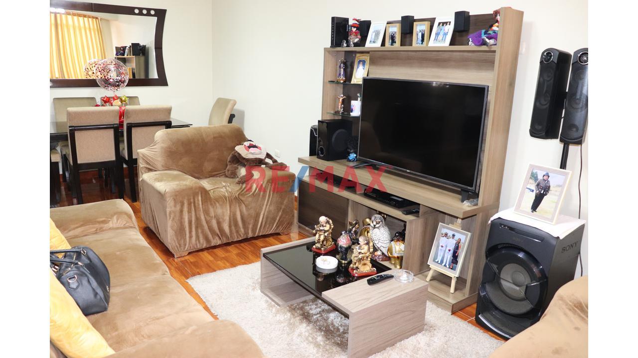 Departamento de 3 dormitorios y 2 baños ubicado en San Juan De Lurigancho Departamento de 3 dormitorios y 2 baños ubicado en San Juan De Lurigancho