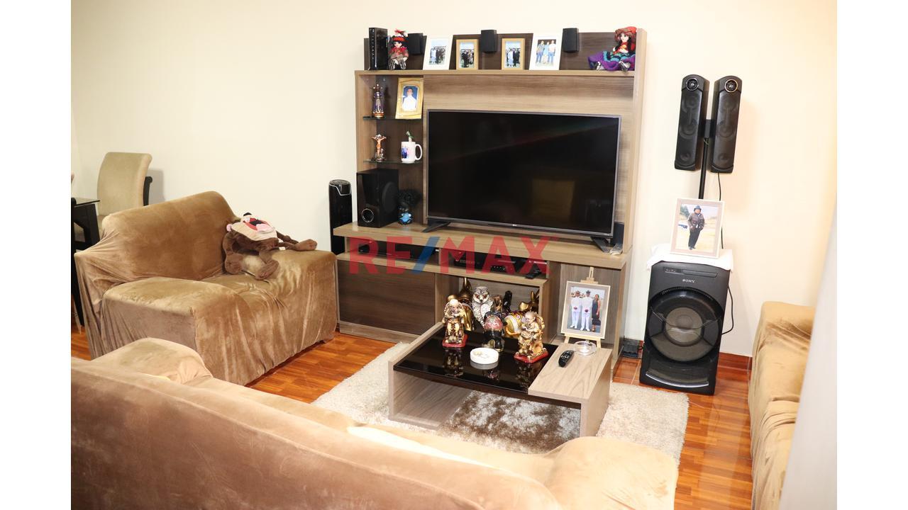 Departamento de 3 dormitorios ubicado en San Juan De Lurigancho Departamento de 3 dormitorios ubicado en San Juan De Lurigancho