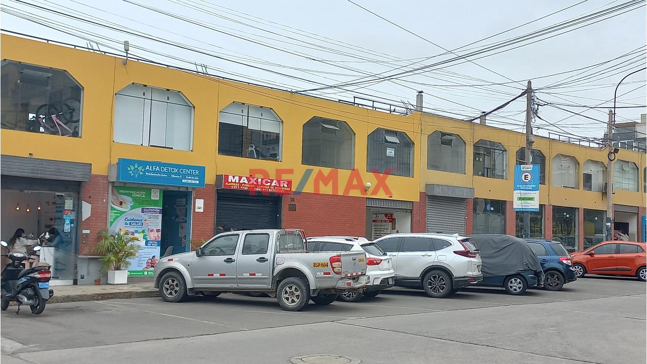 Departamento en Venta ubicado en Av. Valles Del Sur Departamento en Venta ubicado en Av. Valles Del Sur