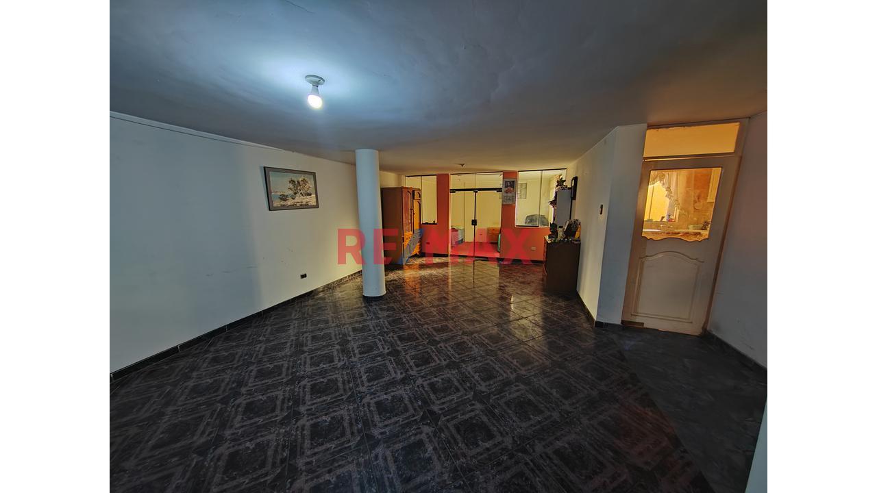 Casa de 7 dormitorios y 4 baños ubicado en Socabaya Casa de 7 dormitorios y 4 baños ubicado en Socabaya