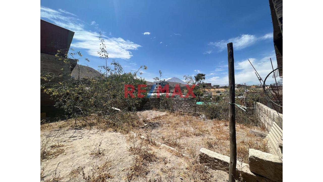 Terreno en Venta ubicado en Cerro Colorado Terreno en Venta ubicado en Cerro Colorado