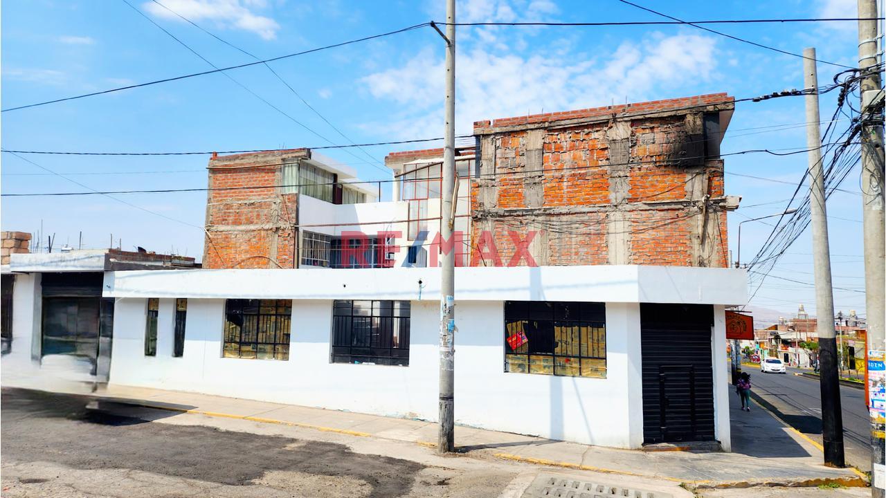 Casa en Venta ubicado en Miraflores a $150,000 Casa en Venta ubicado en Miraflores a $150,000