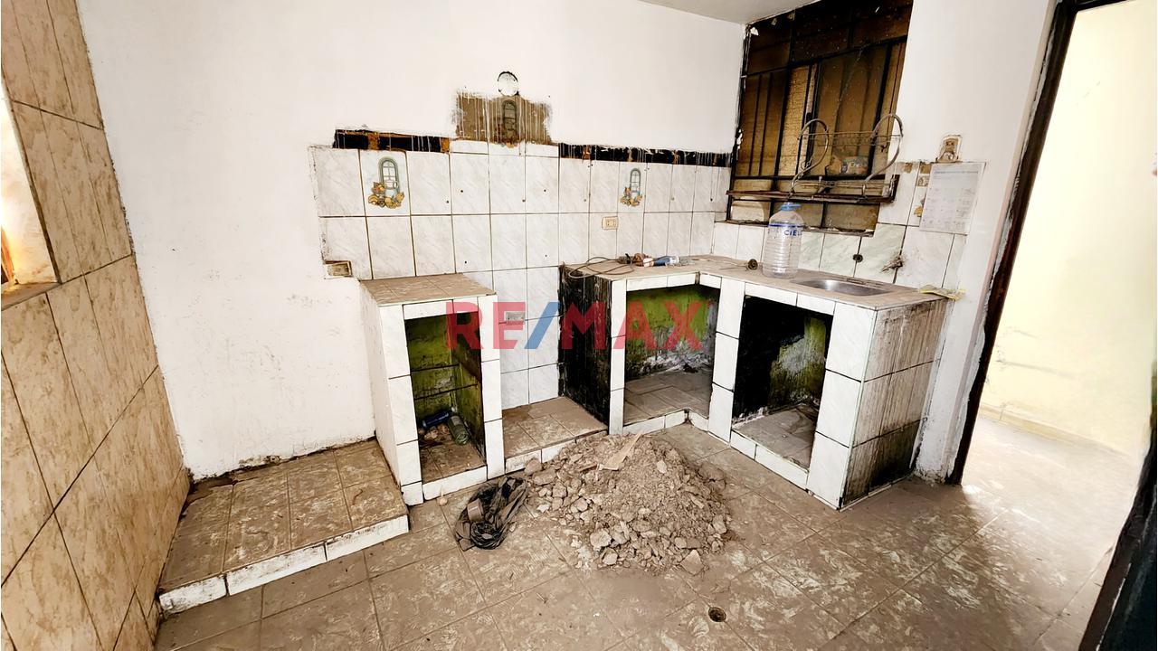 Casa de 3 dormitorios y 1 baños ubicado en Miraflores Casa de 3 dormitorios y 1 baños ubicado en Miraflores