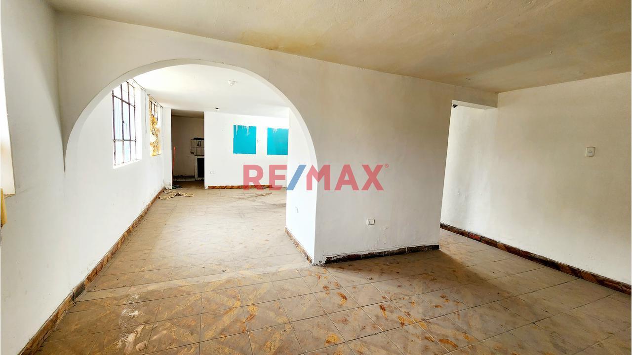 Casa de 3 dormitorios ubicado en Miraflores Casa de 3 dormitorios ubicado en Miraflores