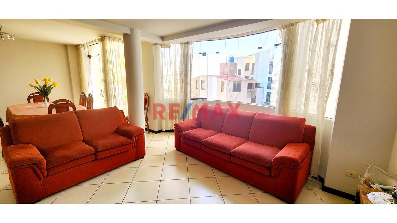 Departamento en Venta ubicado en Av. Bolognesi Departamento en Venta ubicado en Av. Bolognesi