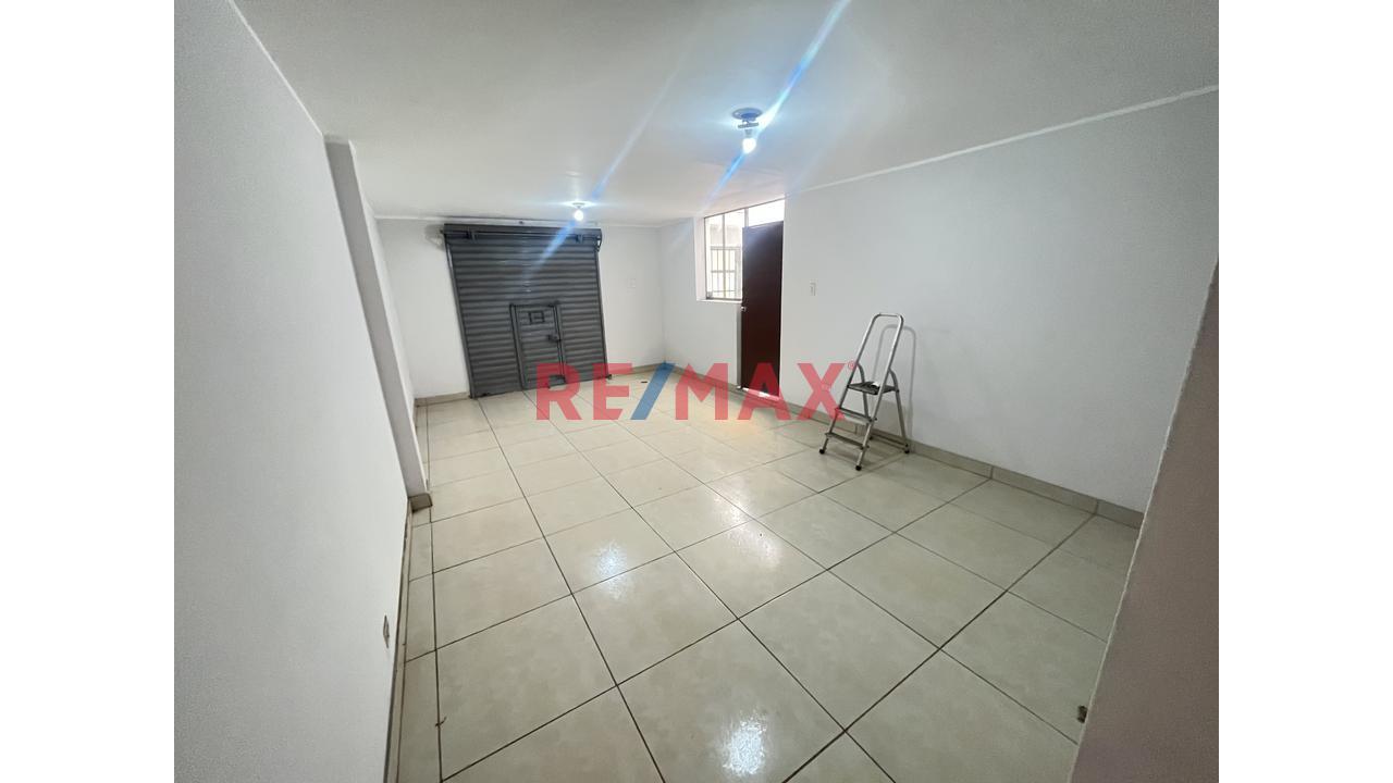 Casa de 4 dormitorios y 2 baños ubicado en Comas Casa de 4 dormitorios y 2 baños ubicado en Comas