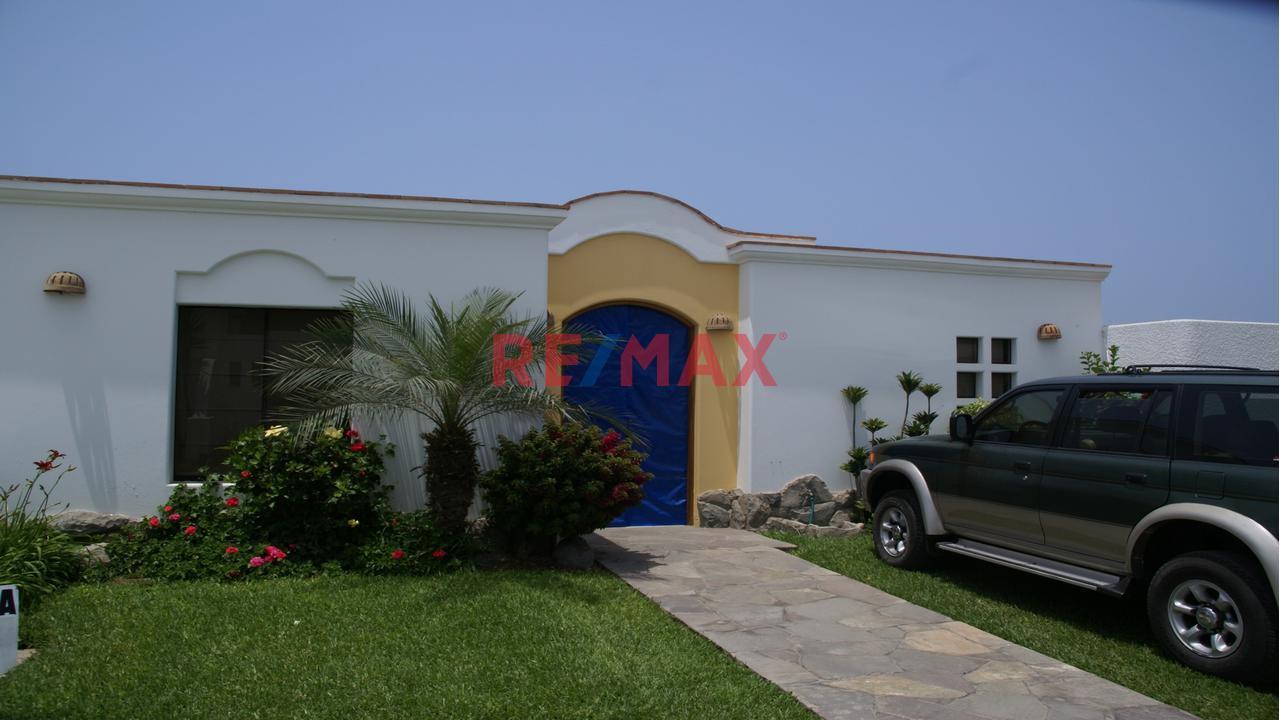 Casa de Playa en Venta ubicado en San Antonio a $480,000