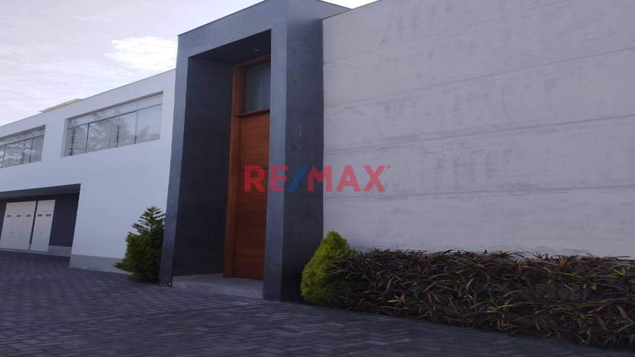 Casa en Venta ubicado en La Molina a $630,000