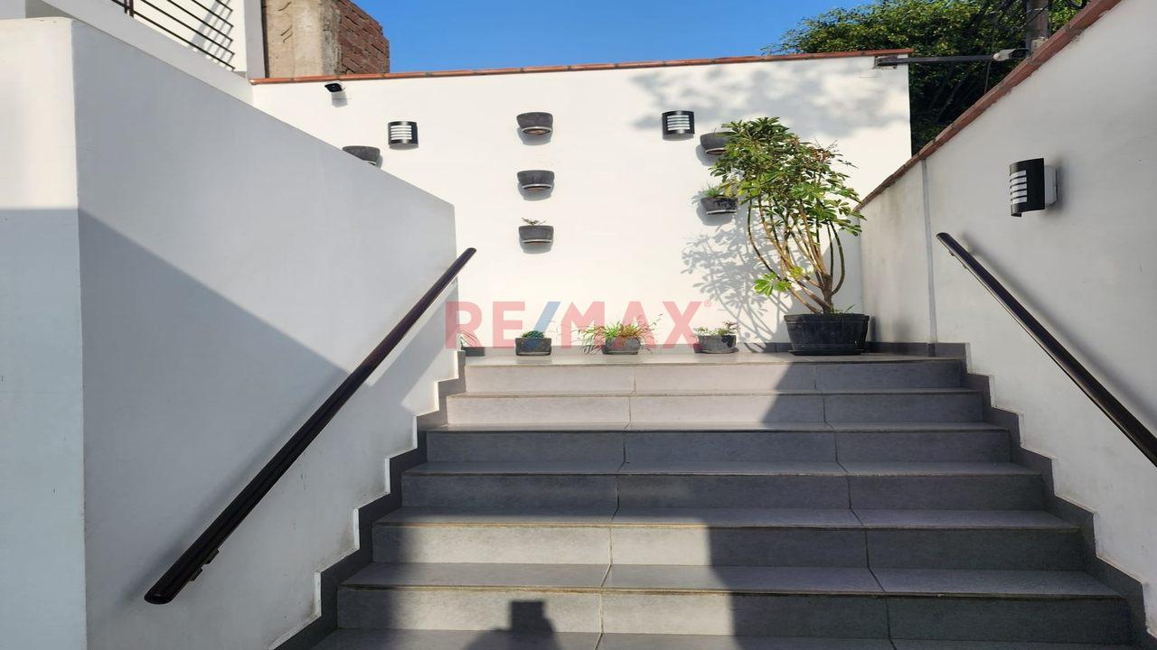 Departamento de 3 dormitorios y 2 baños ubicado en Barranco Departamento de 3 dormitorios y 2 baños ubicado en Barranco