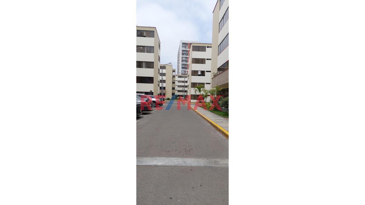 Departamento en Venta ubicado en Av. La Encalada Departamento en Venta ubicado en Av. La Encalada