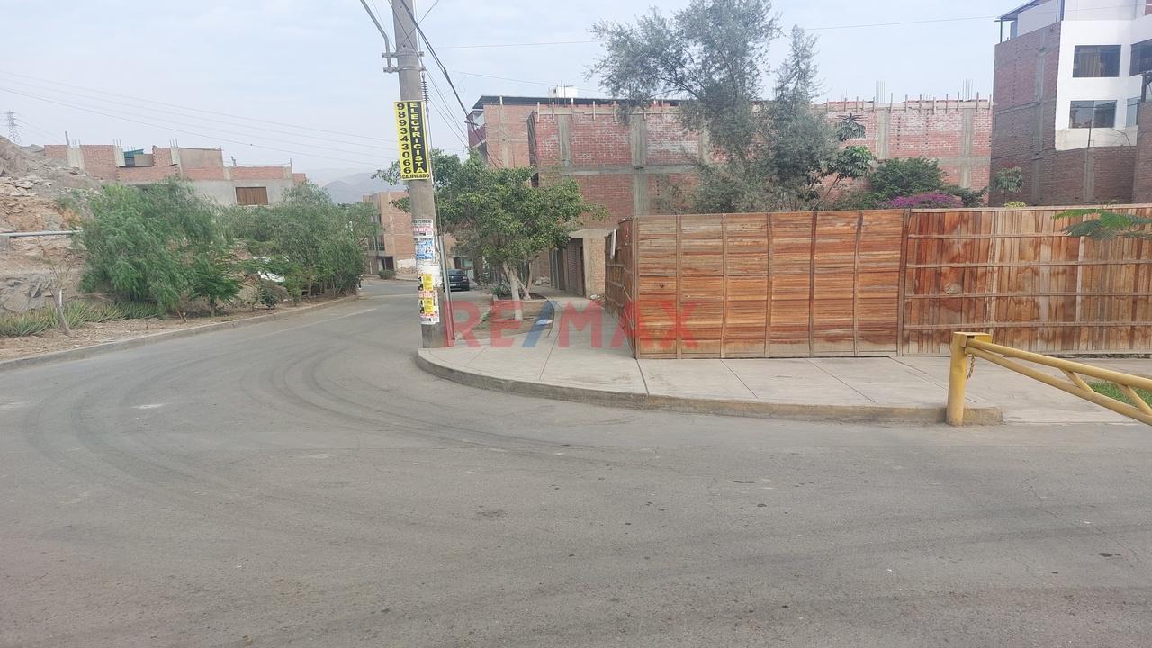 Amplio Terreno ubicado en Lurigancho Amplio Terreno ubicado en Lurigancho