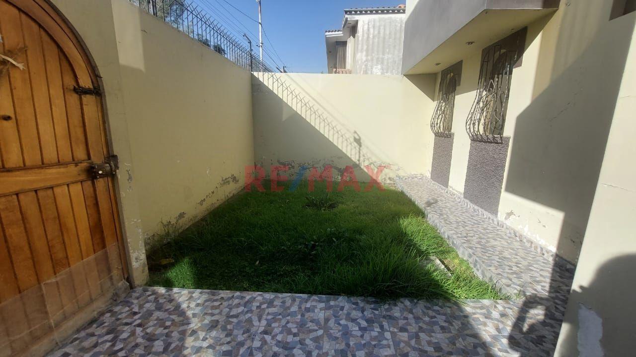 Casa en Alquiler ubicado en Jose Luis Bustamante Y Rivero