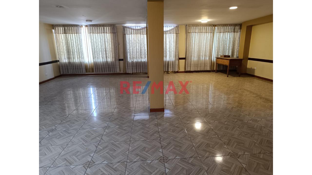Local comercial en Alquiler ubicado en Ciudad Satelite a $708 Local comercial en Alquiler ubicado en Ciudad Satelite a $708