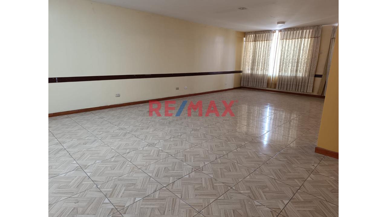 Local comercial en Alquiler ubicado en Fecia Local comercial en Alquiler ubicado en Fecia