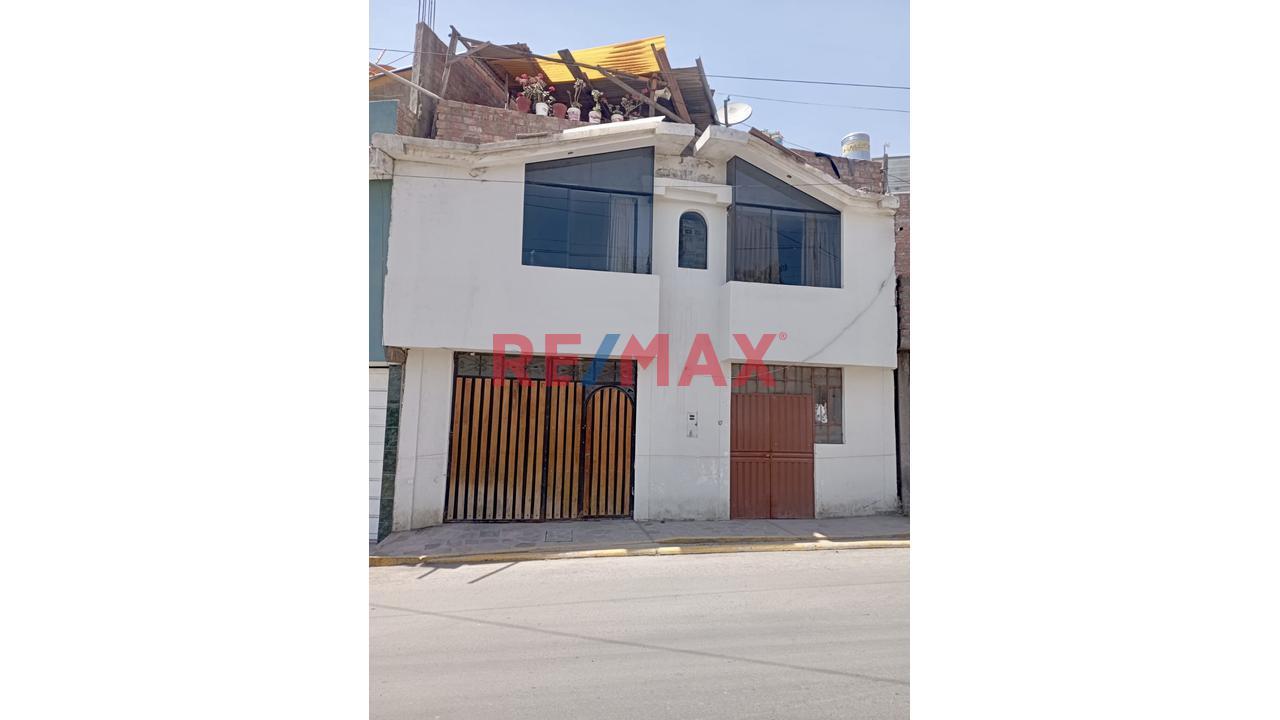 Casa en Venta ubicado en Miraflores a $90,000