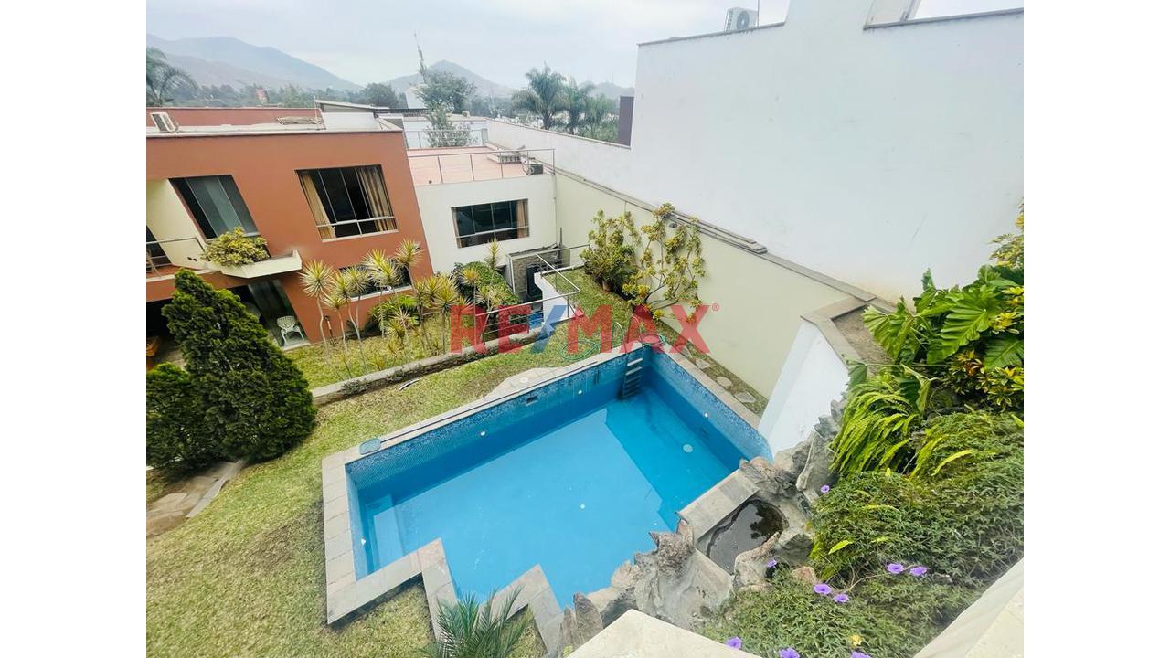 Casa en Venta ubicado en Calle 5 Casa en Venta ubicado en Calle 5