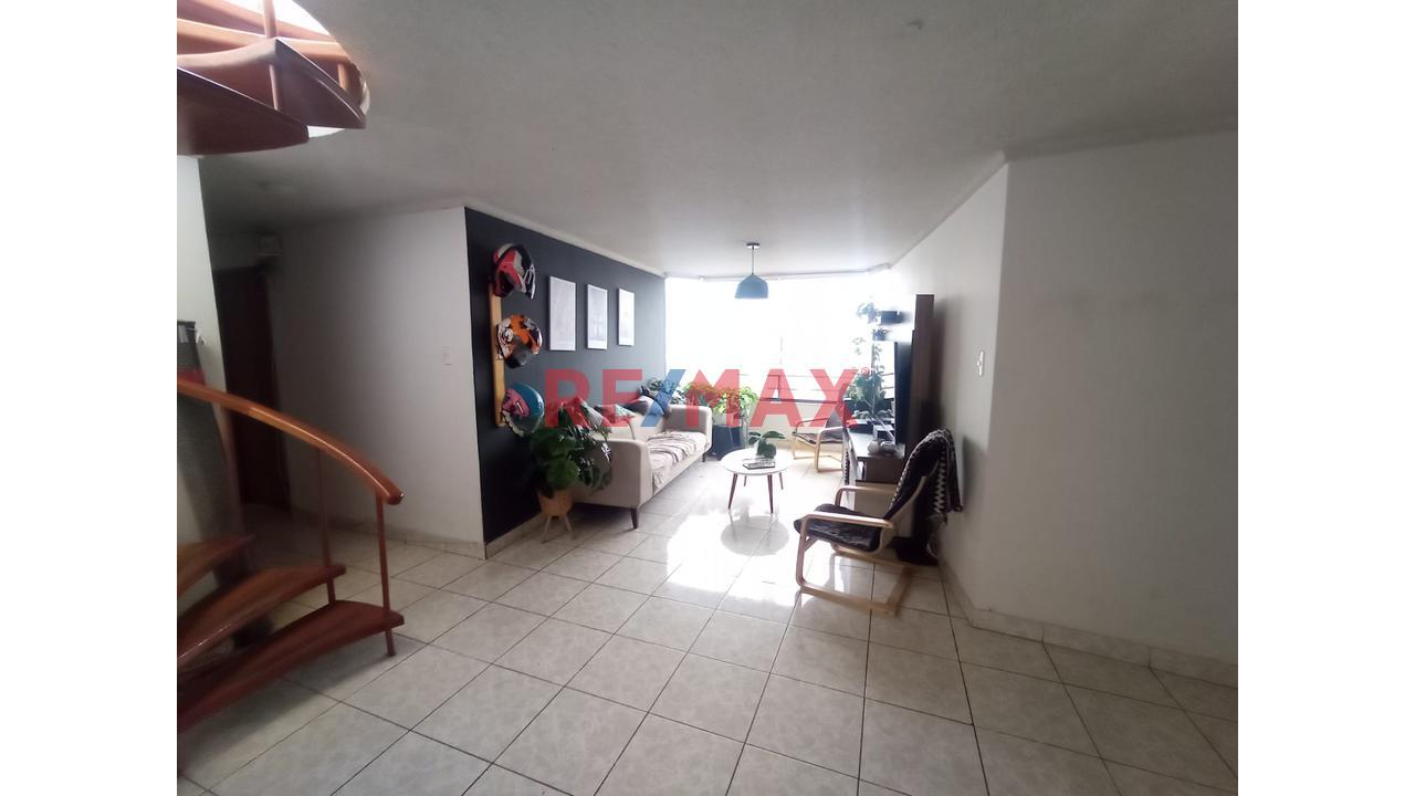 Departamento de 3 dormitorios y 2 baños ubicado en San Borja Departamento de 3 dormitorios y 2 baños ubicado en San Borja