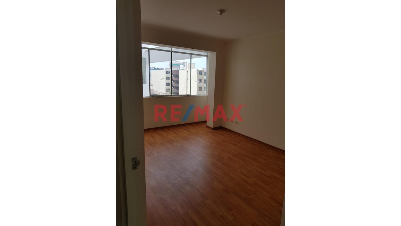 Departamento en Venta ubicado en Av. Antonio De Sucre Departamento en Venta ubicado en Av. Antonio De Sucre