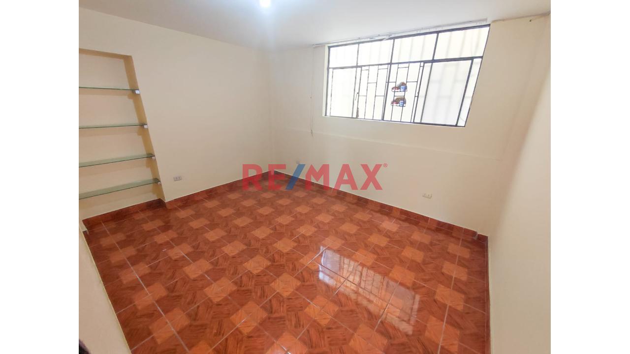 Departamento de 2 dormitorios ubicado en Los Olivos Departamento de 2 dormitorios ubicado en Los Olivos