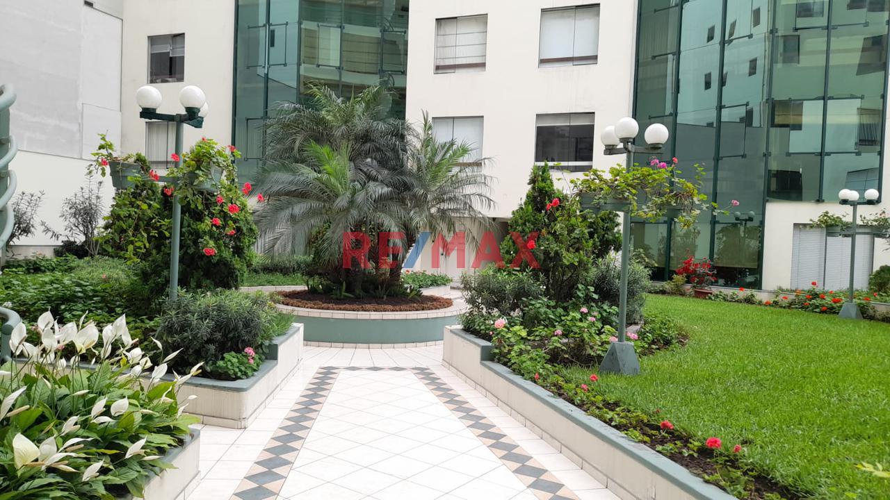 Departamento en Alquiler ubicado en San Isidro Departamento en Alquiler ubicado en San Isidro