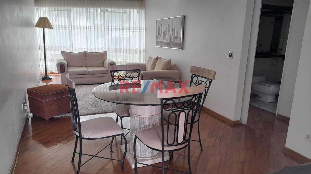 Departamento en Alquiler ubicado en Calle Los Laureles Departamento en Alquiler ubicado en Calle Los Laureles