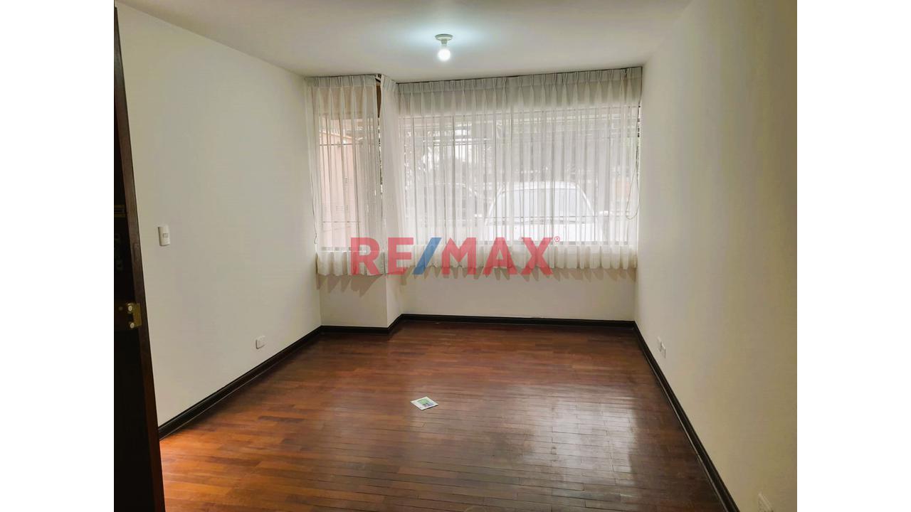 Departamento de 2 dormitorios ubicado en Santiago De Surco Departamento de 2 dormitorios ubicado en Santiago De Surco