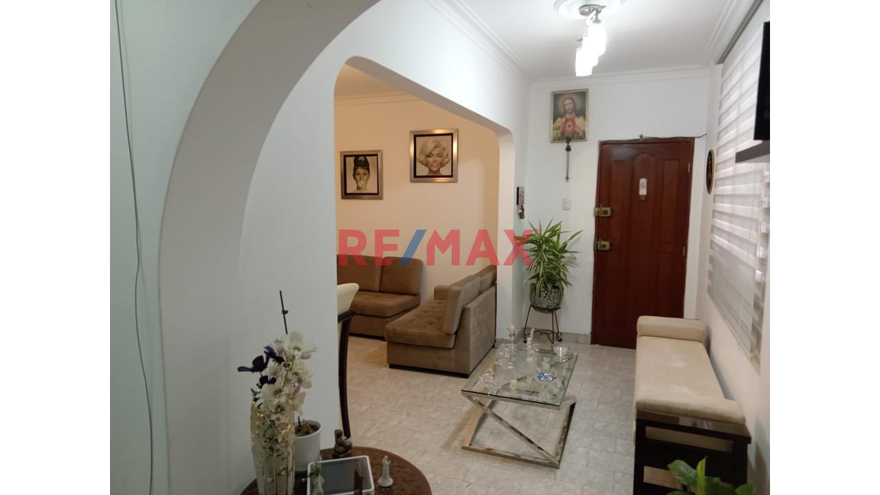 Departamento de 3 dormitorios y 2 baños ubicado en Jesus Maria Departamento de 3 dormitorios y 2 baños ubicado en Jesus Maria