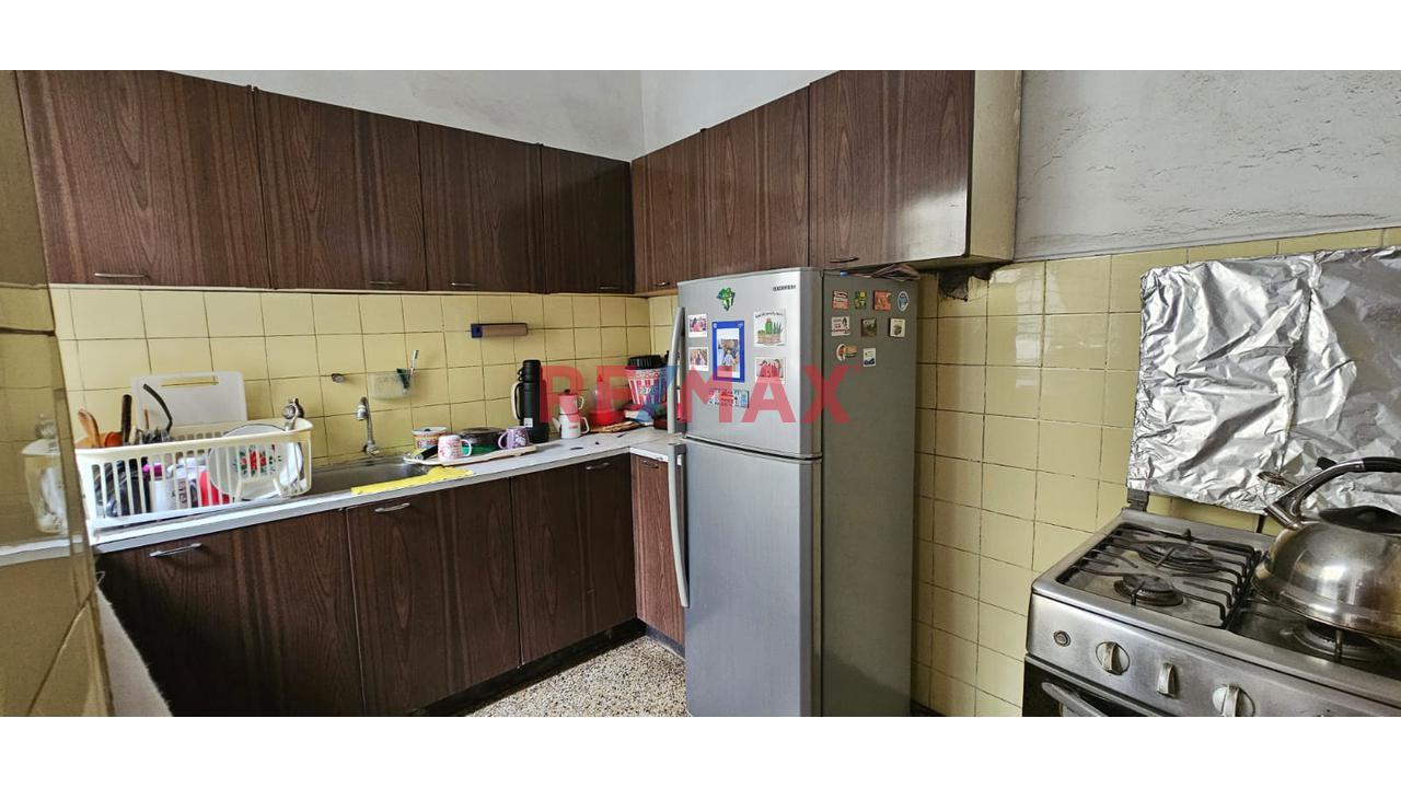 Casa en Venta ubicado en Jiron Dean Valdivia Casa en Venta ubicado en Jiron Dean Valdivia