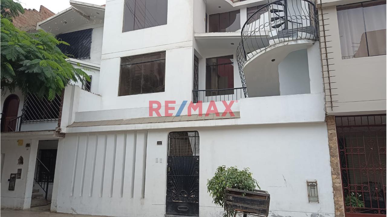 Casa en Venta ubicado en San Martin De Porres a $195,000