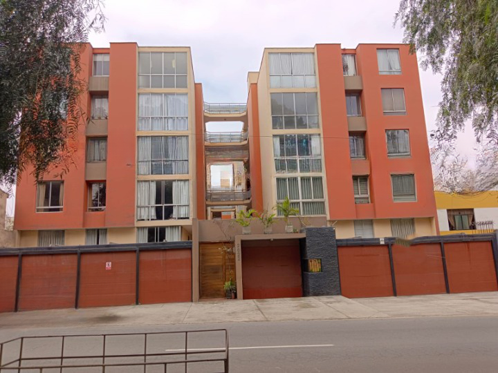 Departamento en Venta ubicado en La Molina a $150,000