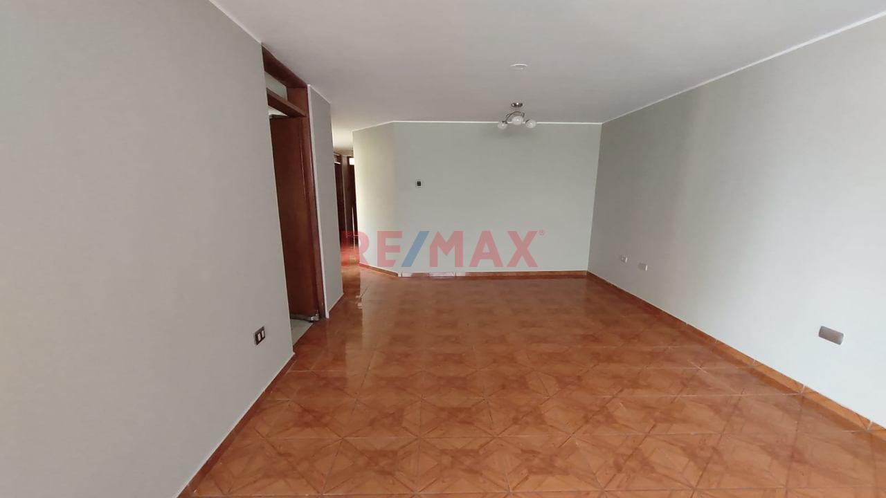 Departamento en Venta ubicado en Los Olivos