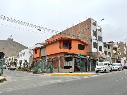 Casa en Venta ubicado en La Molina a $405,000