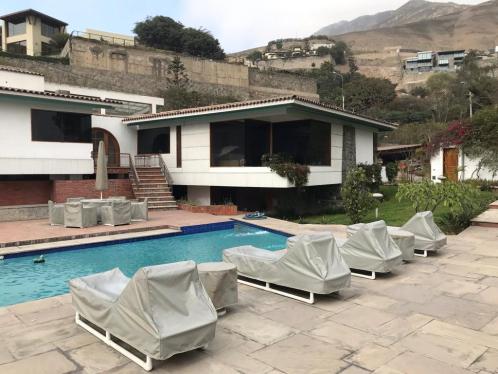 Casa de 6 dormitorios y 6 baños ubicado en Santiago De Surco