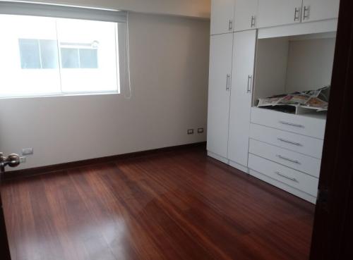 Departamento en Venta de 3 dormitorios ubicado en Miraflores